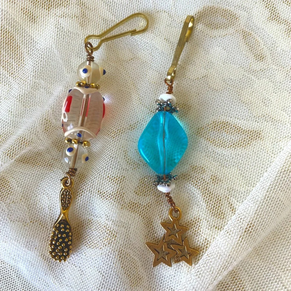 Set of TWO Antique Beaded Mobile Phone Goldtoned charms - Picture 4 of 5